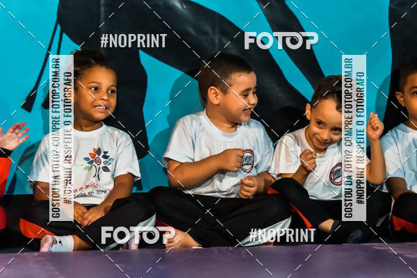 Buy your photos of the eventApresenta��o de Capoeira e Ju Jitsu 2019 on Fotop