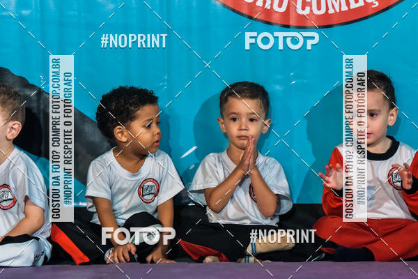 Buy your photos of the eventApresenta��o de Capoeira e Ju Jitsu 2019 on Fotop