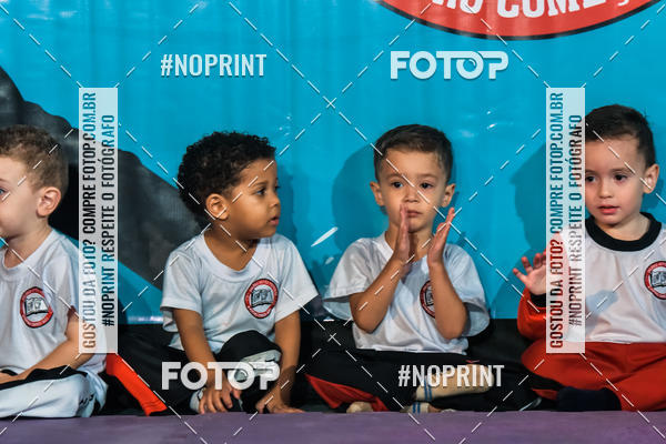 Buy your photos of the eventApresenta��o de Capoeira e Ju Jitsu 2019 on Fotop