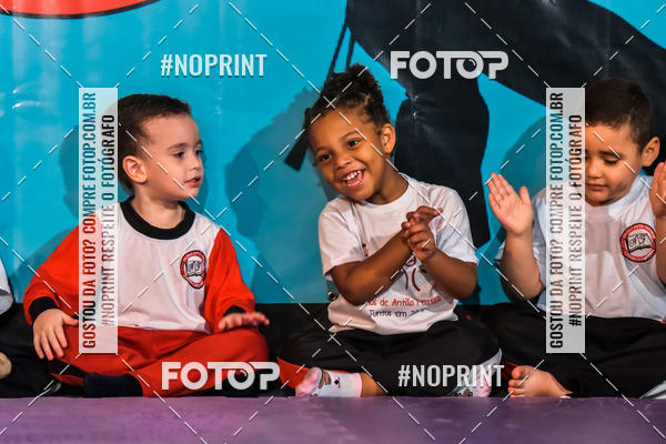 Buy your photos of the eventApresenta��o de Capoeira e Ju Jitsu 2019 on Fotop