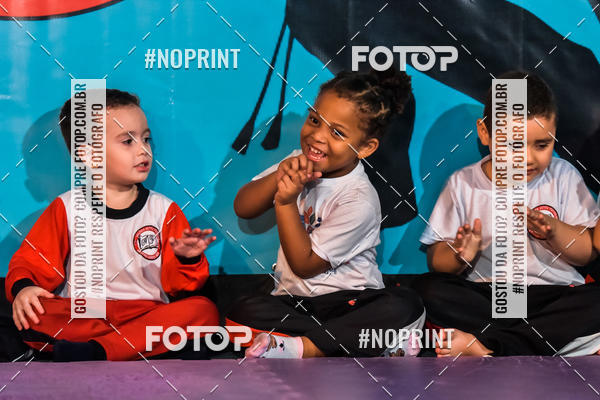 Buy your photos of the eventApresenta��o de Capoeira e Ju Jitsu 2019 on Fotop