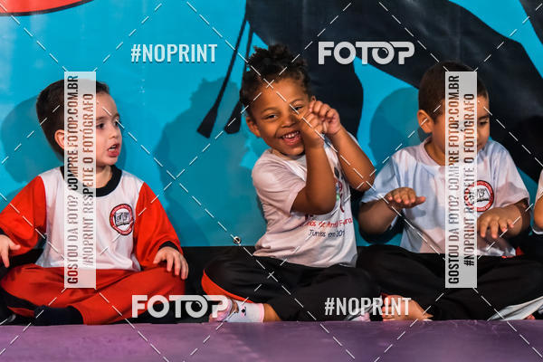 Buy your photos of the eventApresenta��o de Capoeira e Ju Jitsu 2019 on Fotop