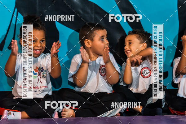 Buy your photos of the eventApresenta��o de Capoeira e Ju Jitsu 2019 on Fotop