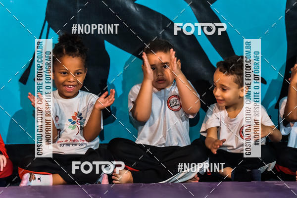 Buy your photos of the eventApresenta��o de Capoeira e Ju Jitsu 2019 on Fotop