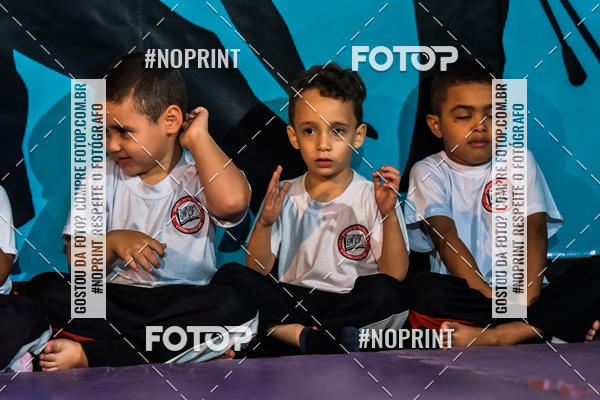 Buy your photos of the eventApresenta��o de Capoeira e Ju Jitsu 2019 on Fotop