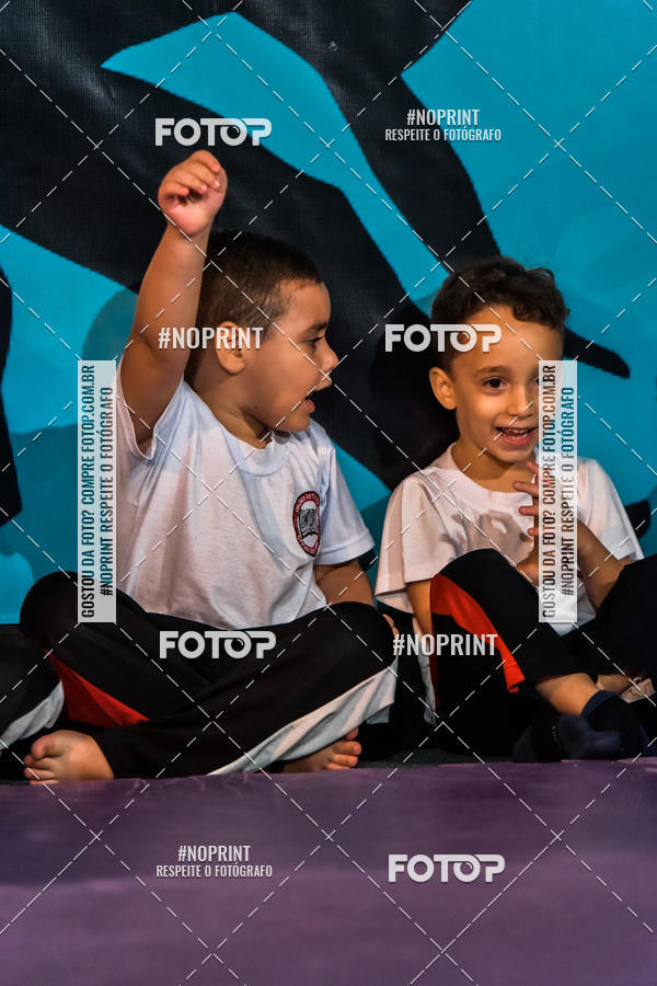 Buy your photos of the eventApresenta��o de Capoeira e Ju Jitsu 2019 on Fotop
