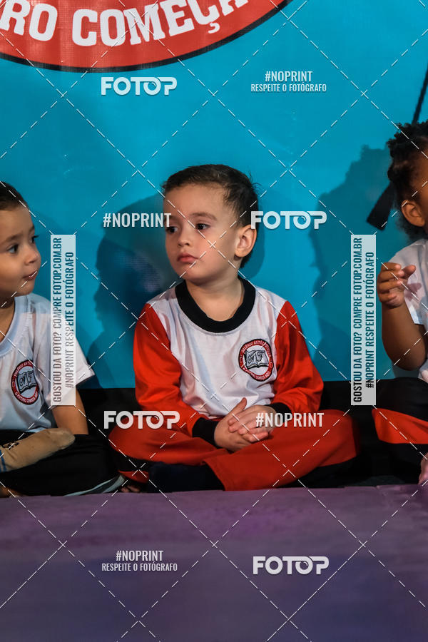 Buy your photos of the eventApresenta��o de Capoeira e Ju Jitsu 2019 on Fotop