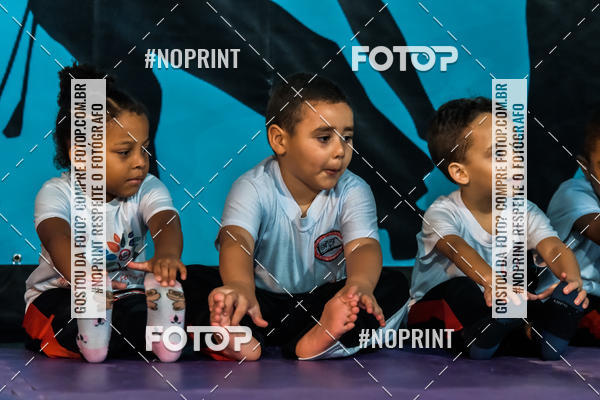 Buy your photos of the eventApresenta��o de Capoeira e Ju Jitsu 2019 on Fotop
