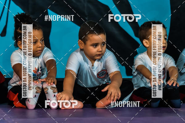 Buy your photos of the eventApresenta��o de Capoeira e Ju Jitsu 2019 on Fotop
