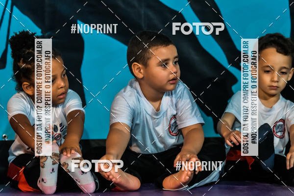 Buy your photos of the eventApresenta��o de Capoeira e Ju Jitsu 2019 on Fotop