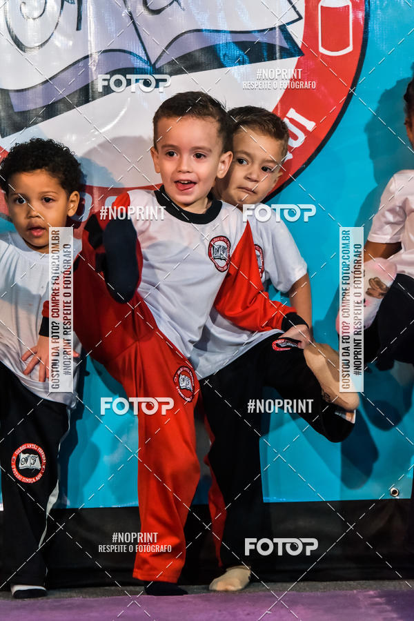 Buy your photos of the eventApresenta��o de Capoeira e Ju Jitsu 2019 on Fotop