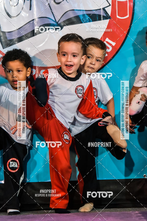 Buy your photos of the eventApresenta��o de Capoeira e Ju Jitsu 2019 on Fotop