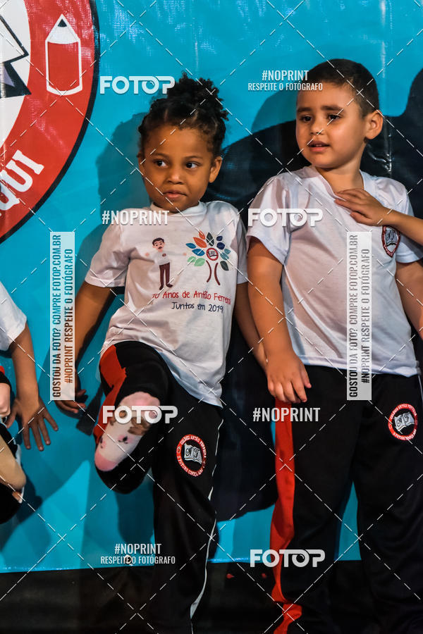 Buy your photos of the eventApresenta��o de Capoeira e Ju Jitsu 2019 on Fotop