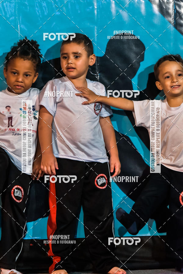 Buy your photos of the eventApresenta��o de Capoeira e Ju Jitsu 2019 on Fotop