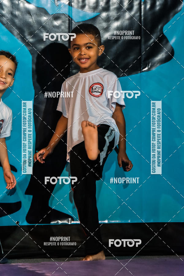 Buy your photos of the eventApresenta��o de Capoeira e Ju Jitsu 2019 on Fotop
