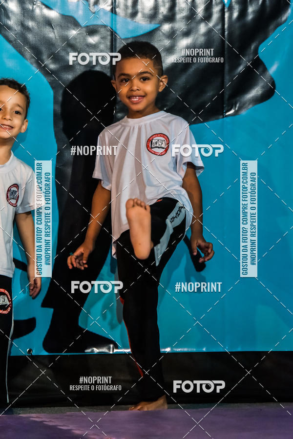 Buy your photos of the eventApresenta��o de Capoeira e Ju Jitsu 2019 on Fotop