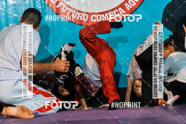 Buy your photos of the eventApresenta��o de Capoeira e Ju Jitsu 2019 on Fotop