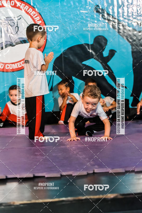 Buy your photos of the eventApresenta��o de Capoeira e Ju Jitsu 2019 on Fotop