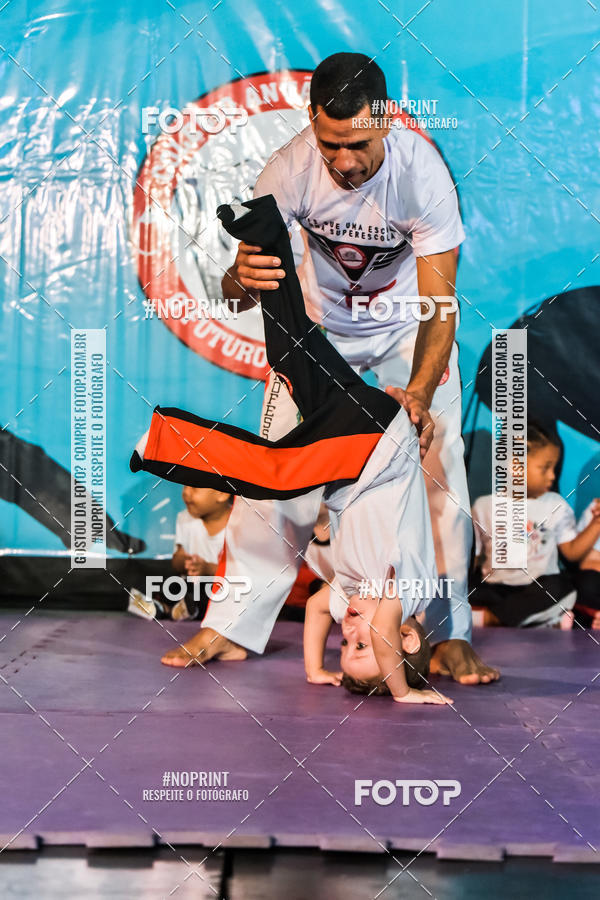 Buy your photos of the eventApresenta��o de Capoeira e Ju Jitsu 2019 on Fotop