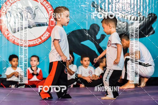 Buy your photos of the eventApresenta��o de Capoeira e Ju Jitsu 2019 on Fotop