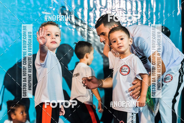 Buy your photos of the eventApresenta��o de Capoeira e Ju Jitsu 2019 on Fotop