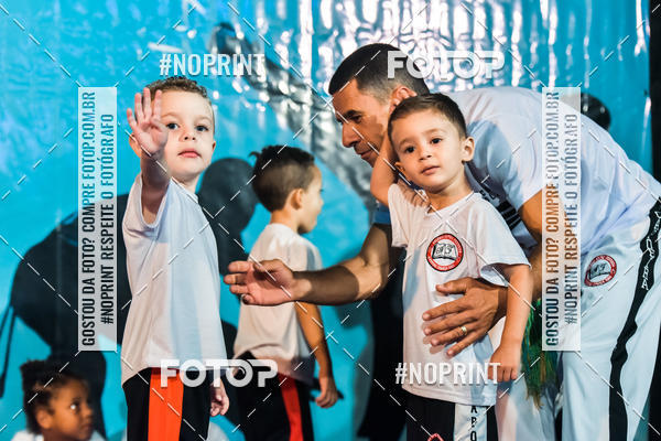 Buy your photos of the eventApresenta��o de Capoeira e Ju Jitsu 2019 on Fotop