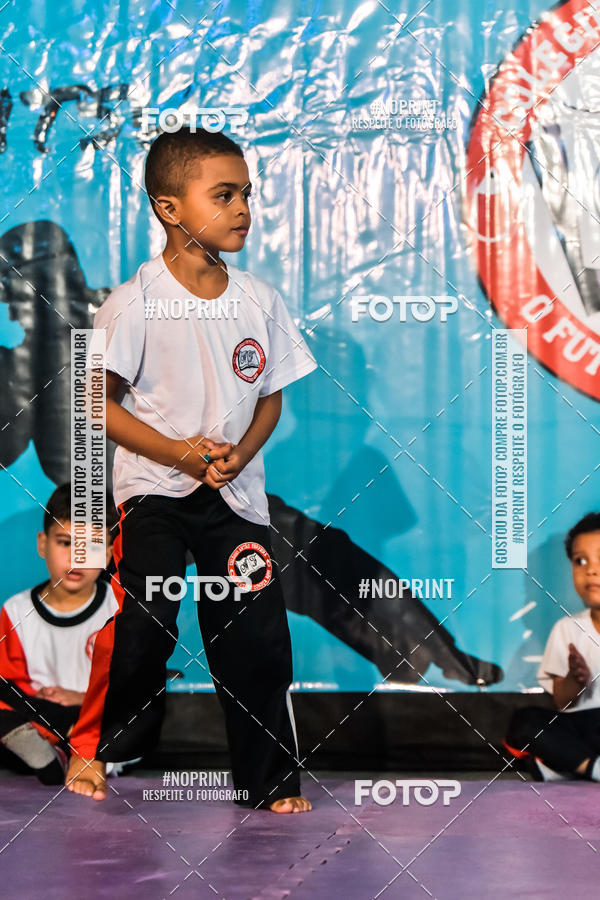 Buy your photos of the eventApresenta��o de Capoeira e Ju Jitsu 2019 on Fotop