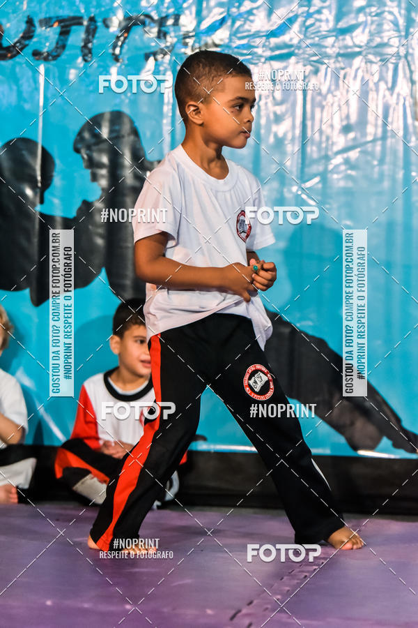 Buy your photos of the eventApresenta��o de Capoeira e Ju Jitsu 2019 on Fotop