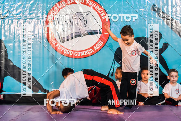 Buy your photos of the eventApresenta��o de Capoeira e Ju Jitsu 2019 on Fotop
