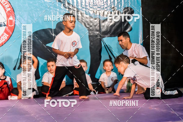 Buy your photos of the eventApresenta��o de Capoeira e Ju Jitsu 2019 on Fotop