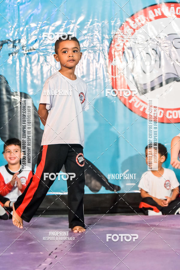 Buy your photos of the eventApresenta��o de Capoeira e Ju Jitsu 2019 on Fotop