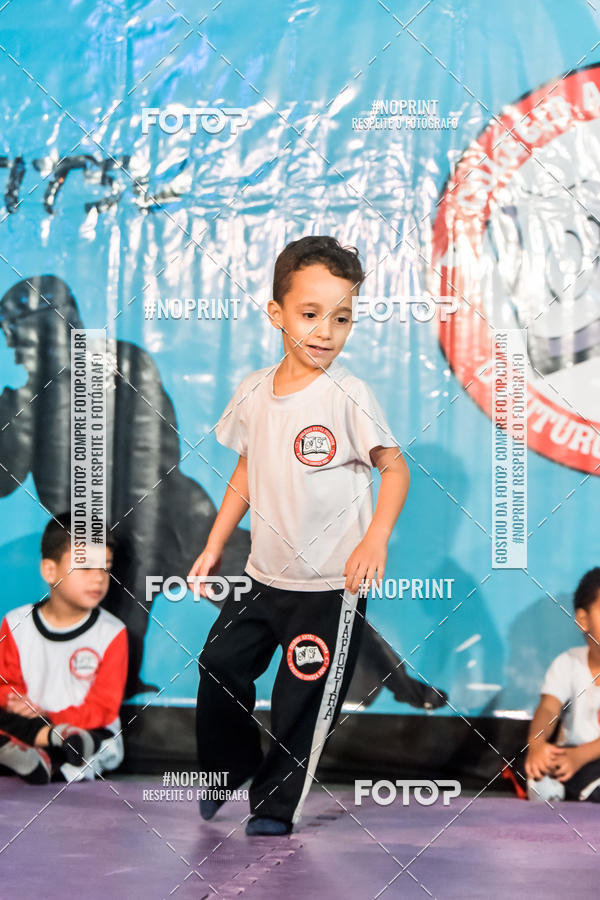 Buy your photos of the eventApresenta��o de Capoeira e Ju Jitsu 2019 on Fotop