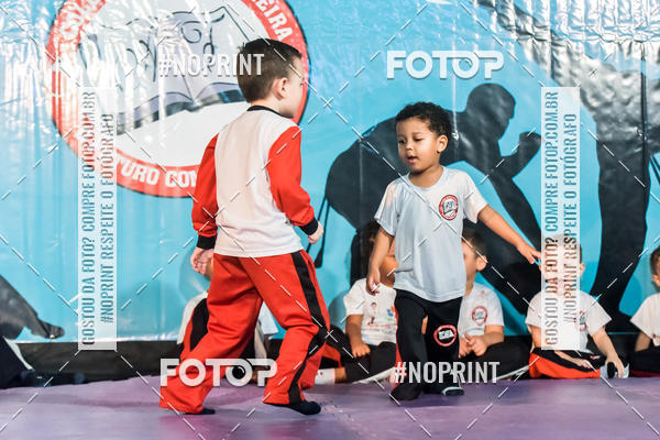 Buy your photos of the eventApresenta��o de Capoeira e Ju Jitsu 2019 on Fotop