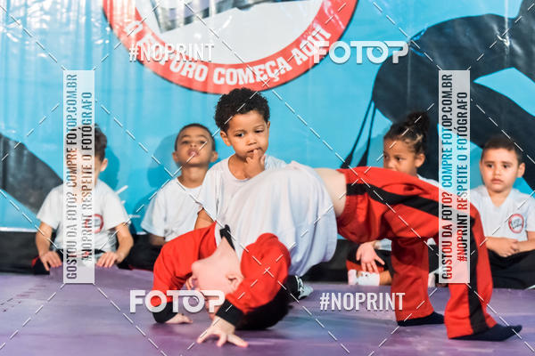 Buy your photos of the eventApresenta��o de Capoeira e Ju Jitsu 2019 on Fotop