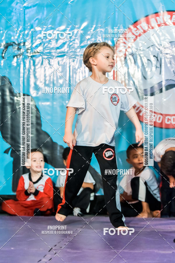 Buy your photos of the eventApresenta��o de Capoeira e Ju Jitsu 2019 on Fotop