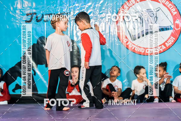 Buy your photos of the eventApresenta��o de Capoeira e Ju Jitsu 2019 on Fotop