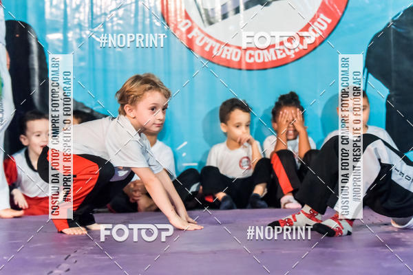 Buy your photos of the eventApresenta��o de Capoeira e Ju Jitsu 2019 on Fotop