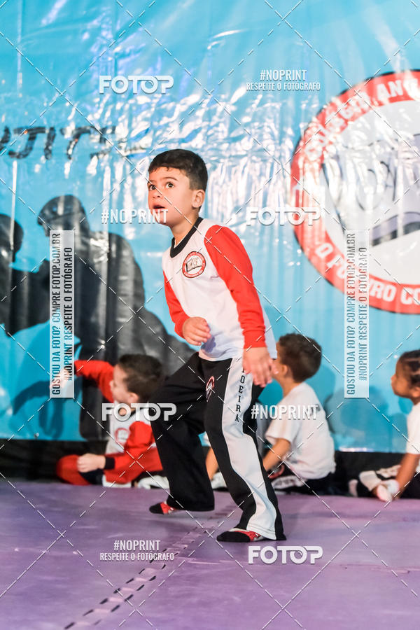 Buy your photos of the eventApresenta��o de Capoeira e Ju Jitsu 2019 on Fotop