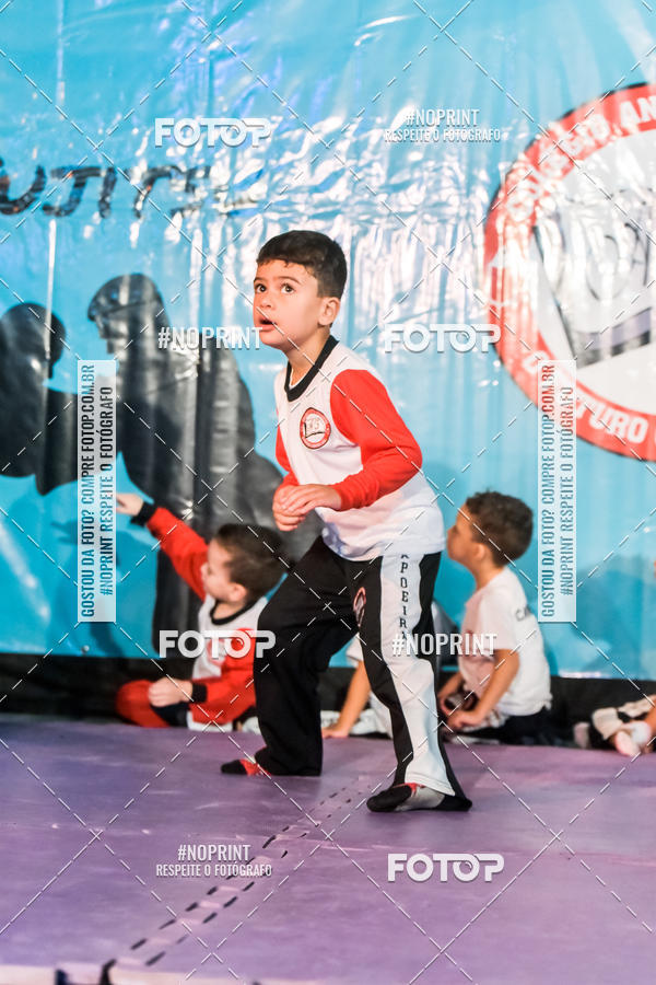 Buy your photos of the eventApresenta��o de Capoeira e Ju Jitsu 2019 on Fotop