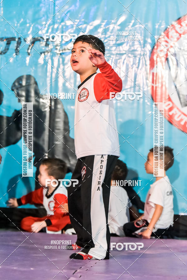 Buy your photos of the eventApresenta��o de Capoeira e Ju Jitsu 2019 on Fotop