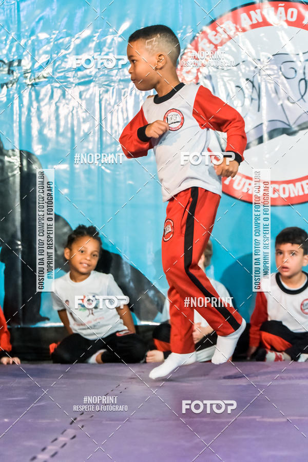 Buy your photos of the eventApresenta��o de Capoeira e Ju Jitsu 2019 on Fotop