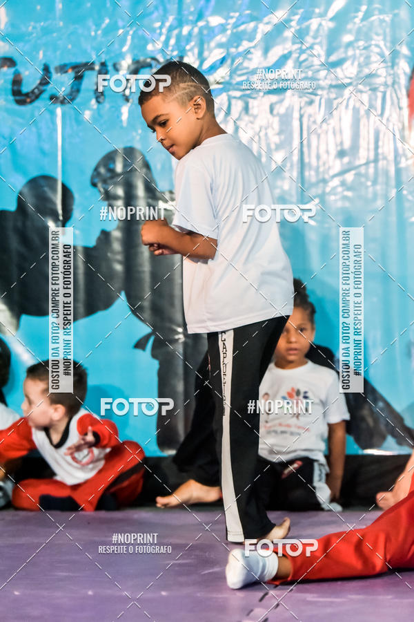 Buy your photos of the eventApresenta��o de Capoeira e Ju Jitsu 2019 on Fotop