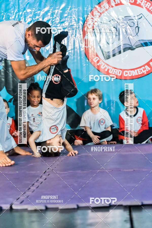 Buy your photos of the eventApresenta��o de Capoeira e Ju Jitsu 2019 on Fotop