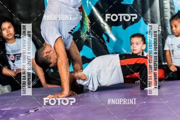 Buy your photos of the eventApresenta��o de Capoeira e Ju Jitsu 2019 on Fotop