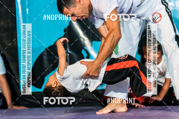 Buy your photos of the eventApresenta��o de Capoeira e Ju Jitsu 2019 on Fotop