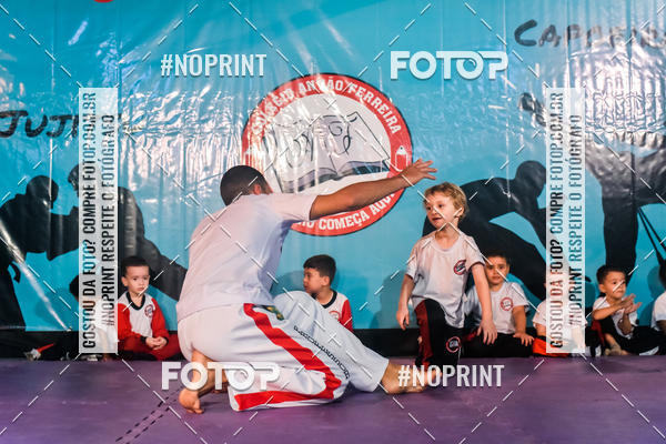 Buy your photos of the eventApresenta��o de Capoeira e Ju Jitsu 2019 on Fotop