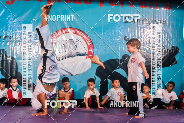 Buy your photos of the eventApresenta��o de Capoeira e Ju Jitsu 2019 on Fotop