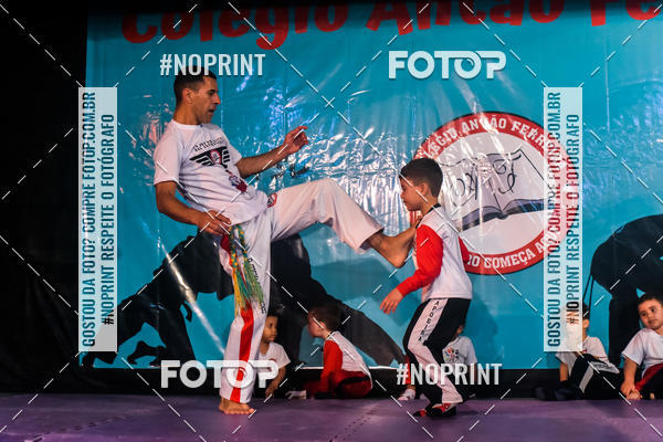 Buy your photos of the eventApresenta��o de Capoeira e Ju Jitsu 2019 on Fotop