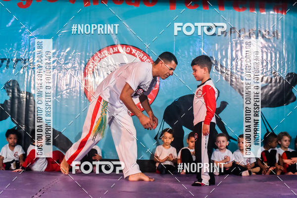 Buy your photos of the eventApresenta��o de Capoeira e Ju Jitsu 2019 on Fotop