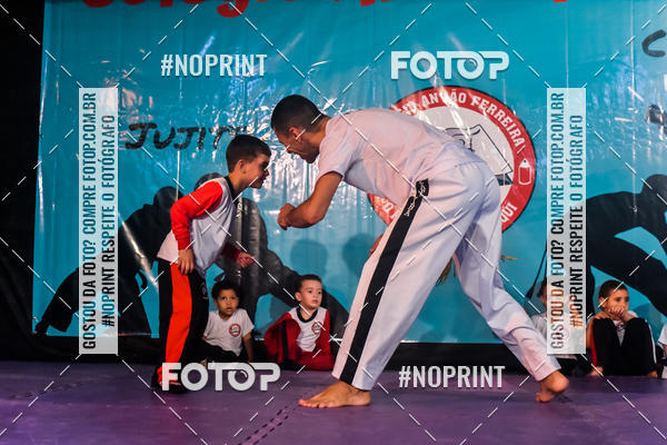 Buy your photos of the eventApresenta��o de Capoeira e Ju Jitsu 2019 on Fotop